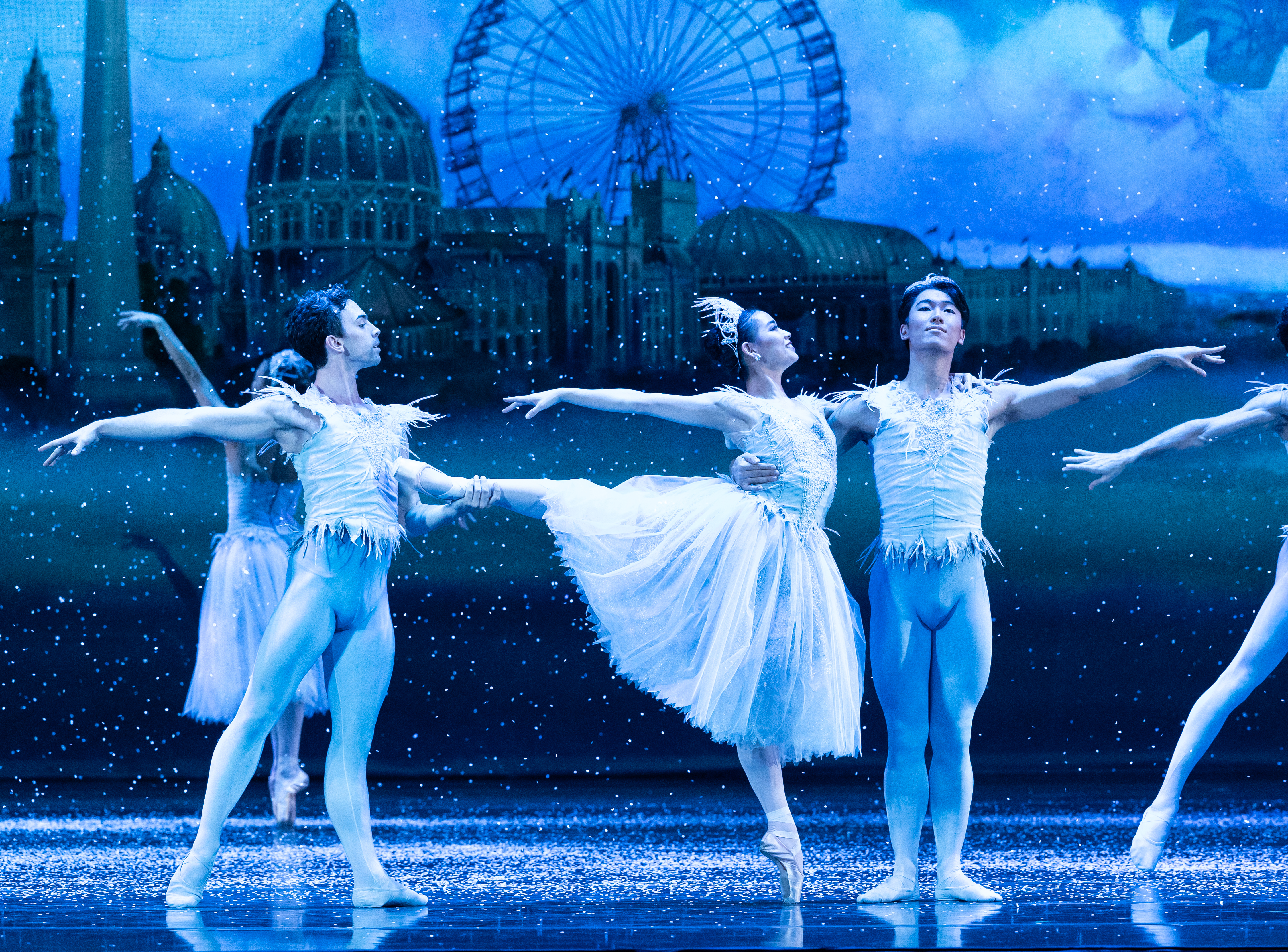 Joffrey celebrates the holidays with return of Christopher Wheeldon's ...